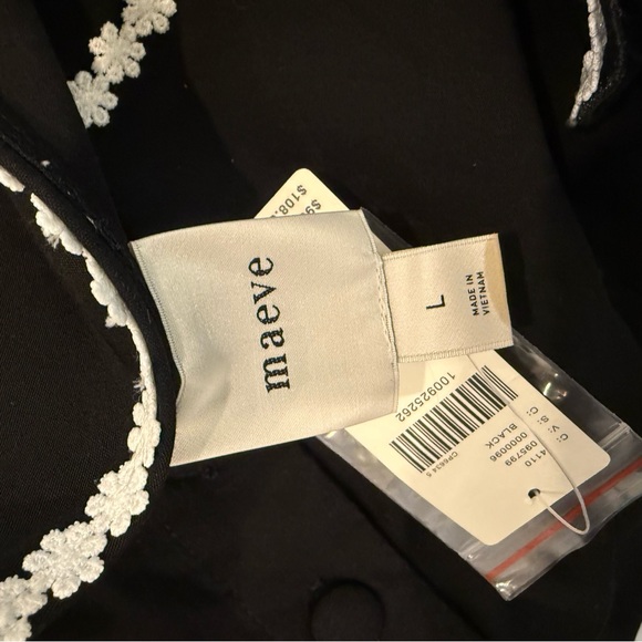 Maeve Scoop-Neck Lace-Trim Blouse - Picture 7 of 8